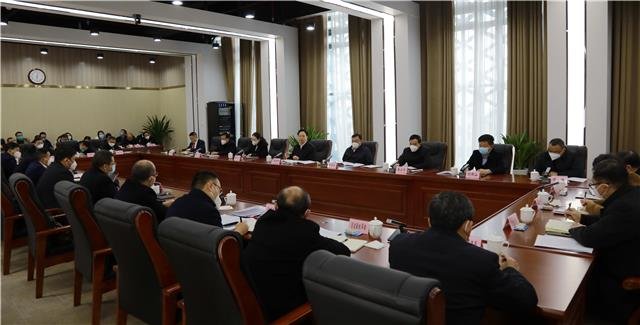 1月5日，钱建超主持召开推进新型工业化领导小组会议。