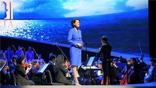 交响音画《海峡 海峡》在中央歌剧院奏响“回家的呼唤”