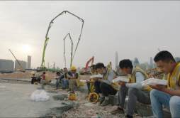 电影《不孤岛》定档5月26日 记录援港应急医院建设中的中国温度